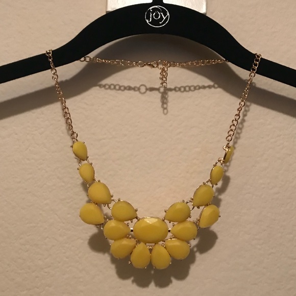 Acrylic Gem  Bib Statement Necklace(Price is firm) - Picture 3 of 6